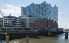 Gaestezimmer An Der Elbphilharmonie Contactless Check In